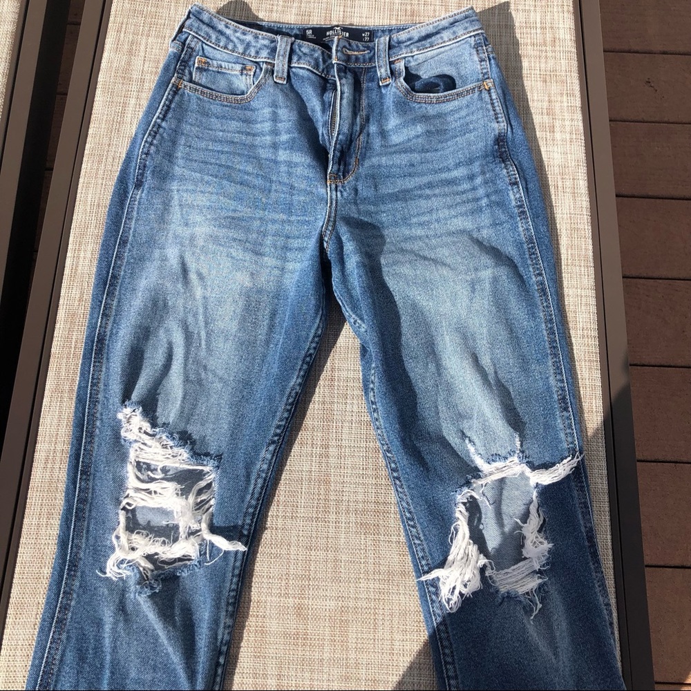Blue Wash Hollister Mom Jeans Distressed Knees